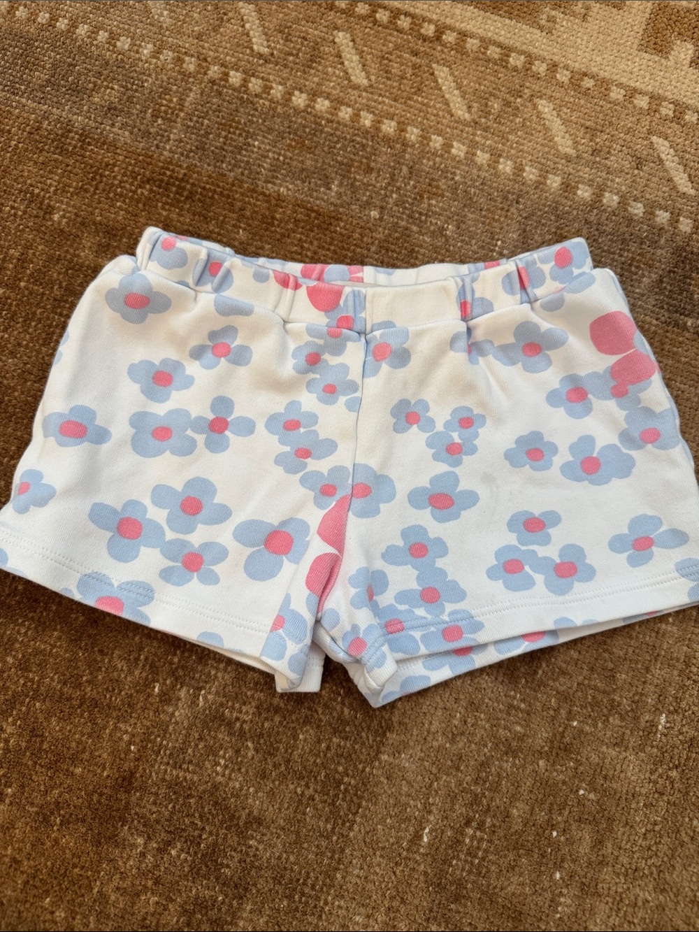 Beaufort Bonnet White Floral Print Casual Shorts - Pink & Light Blue